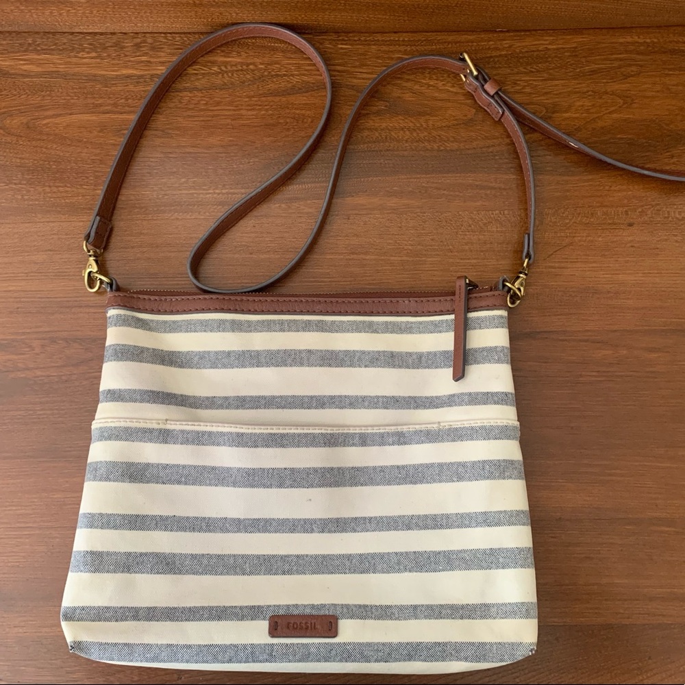 Fossil crossbody & matching zip around wallet. RFID. Blue & White stripe.